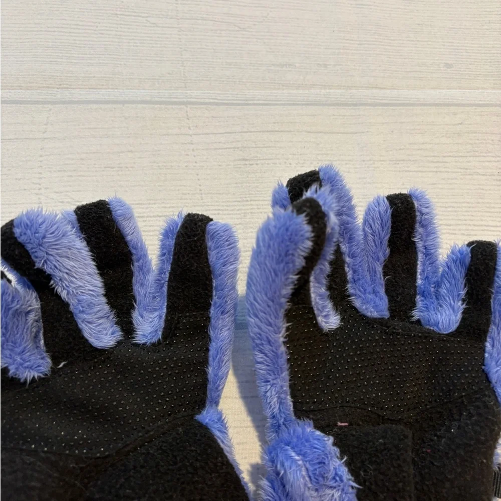 The North Face Light Blue Fuzzy Gloves kids size M